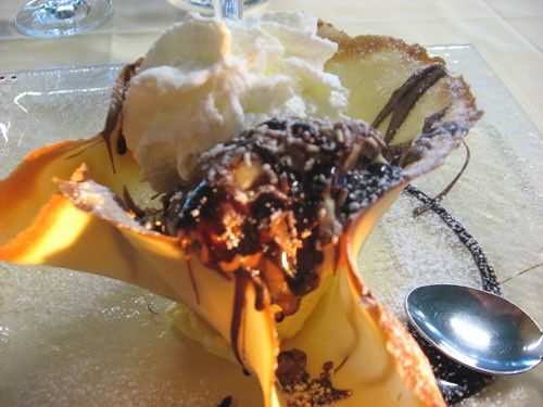 Chocolate Baskets with Berry Cream